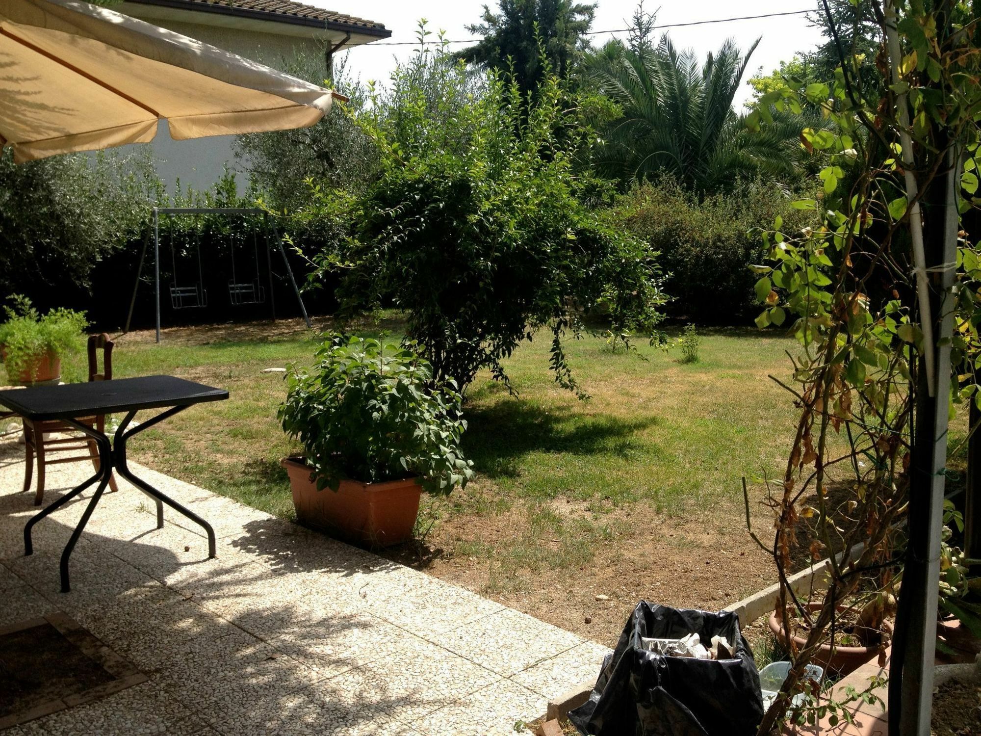 Agriturismo Le Vigne フェルモ エクステリア 写真